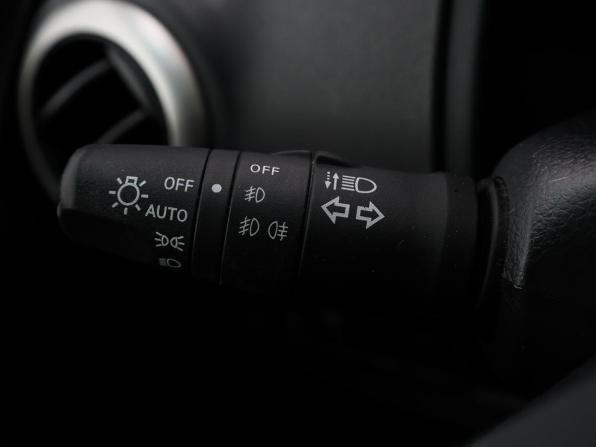 Nissan Note I Рестайлинг с пробегом 2009 года, цена 749 000 рублей, 135800 км, хэтчбек, Автокод Объявления