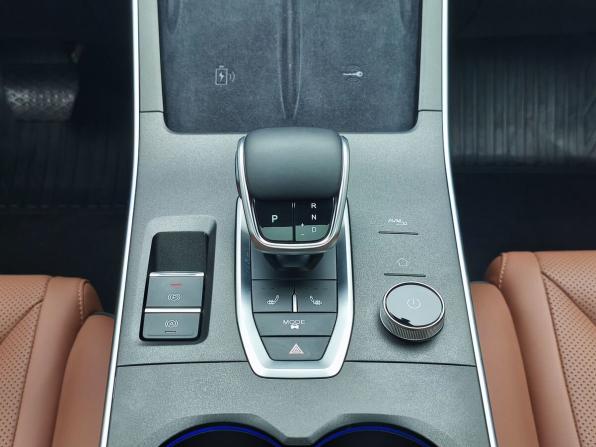 Omoda C5 I с пробегом 2023 года, цена 1 727 000 рублей, 13832 км, внедорожник, Автокод Объявления