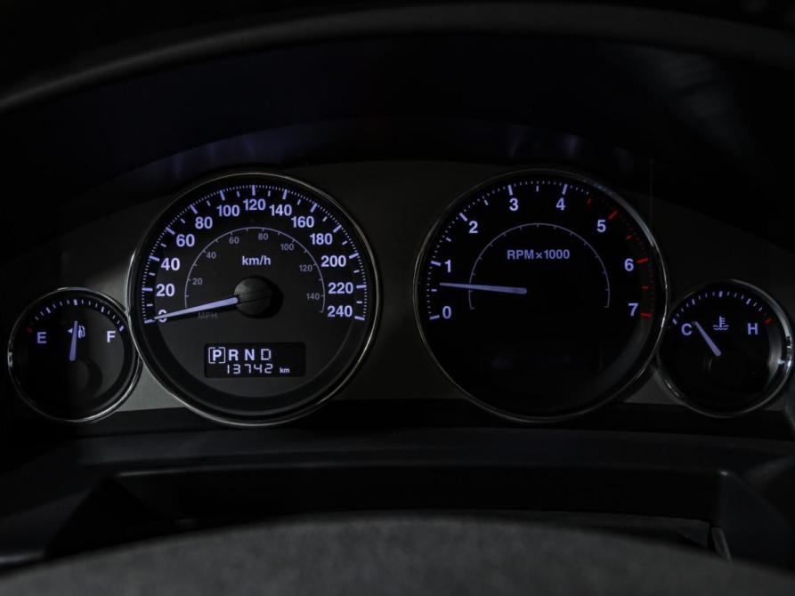 Jeep Commander Москва  - изображение 11