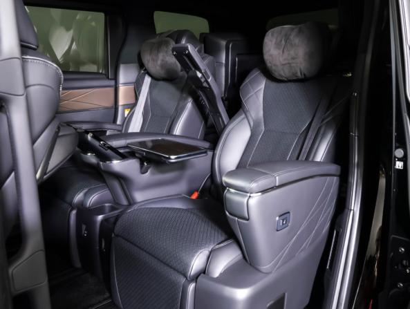 Toyota Alphard IV с пробегом 2023 года, цена 11 286 500 рублей, 31000 км, минивэн, Автокод Объявления