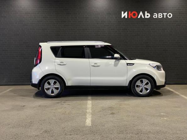 Kia Soul II с пробегом 2014 года, цена 990 000 рублей, 216278 км, хэтчбек, Автокод Объявления