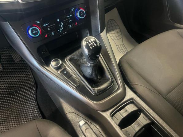 Ford Focus III Рестайлинг с пробегом 2019 года, цена 1 155 000 рублей, 131169 км, универсал, Автокод Объявления