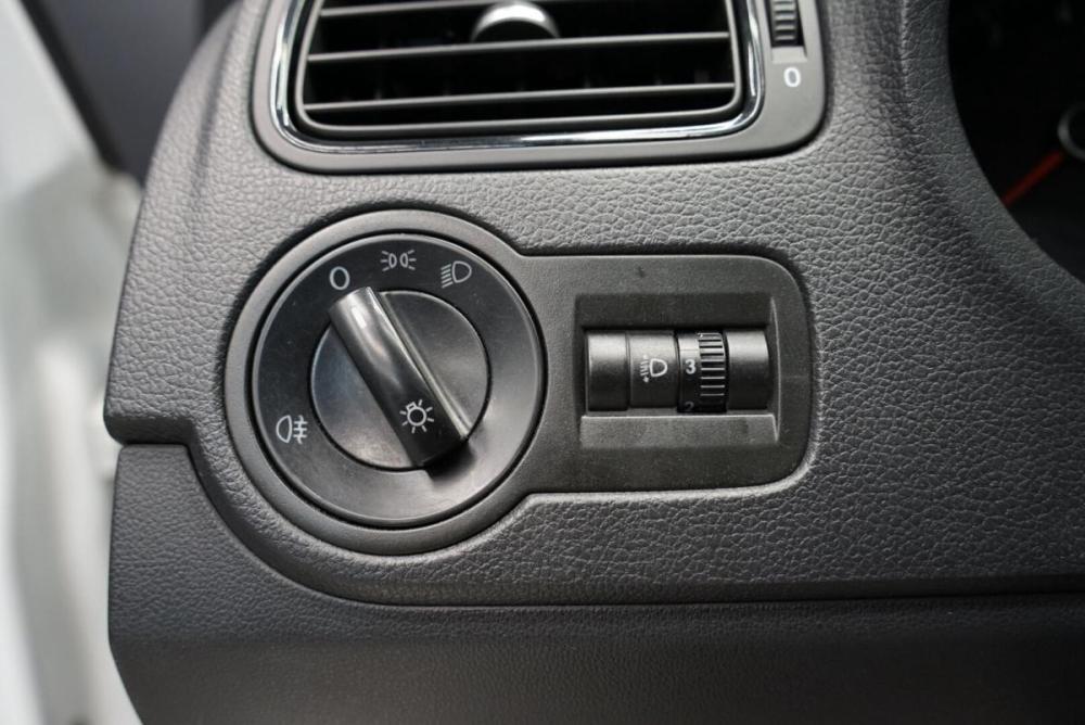 Volkswagen Polo V Рестайлинг Крым  - изображение 11