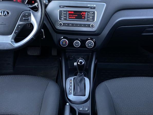Kia Rio III Рестайлинг с пробегом 2015 года, цена 1 179 000 рублей, 117434 км, седан, Автокод Объявления
