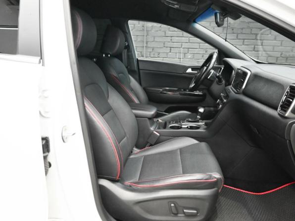 Kia Sportage IV Рестайлинг с пробегом 2018 года, цена 2 450 000 рублей, 143961 км, внедорожник, Автокод Объявления