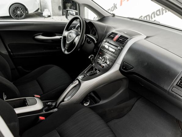 Toyota Auris I с пробегом 2008 года, цена 650 000 рублей, 242151 км, хэтчбек, Автокод Объявления