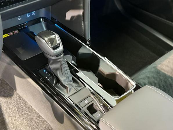 Toyota Camry IX (XV80) с пробегом 2026 года, цена 4 550 000 рублей, 27 км, седан, Автокод Объявления