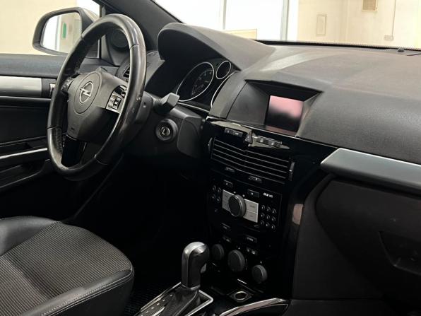 Opel Astra H Рестайлинг с пробегом 2010 года, цена 699 000 рублей, 198640 км, хэтчбек, Автокод Объявления