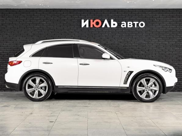 Infiniti QX70 с пробегом 2014 года, цена 2 750 000 рублей, 112670 км, внедорожник, Автокод Объявления
