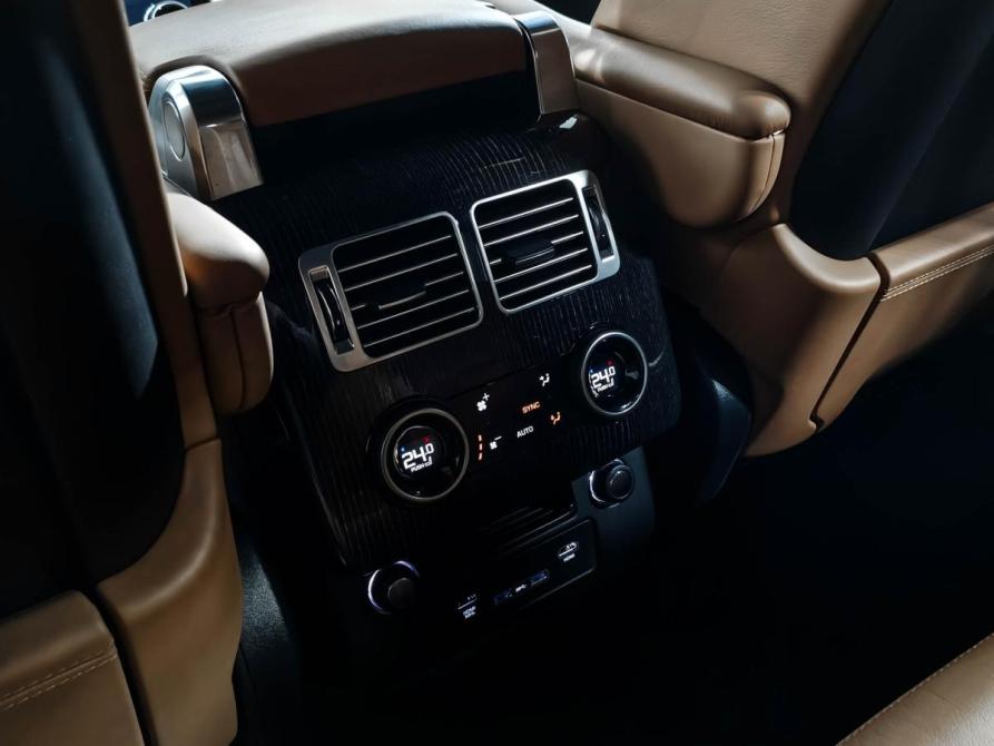 Land Rover Range Rover IV Рестайлинг Санкт-Петербург  - изображение 27