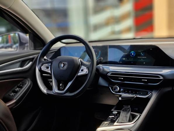 Changan Eado Plus с пробегом 2023 года, цена 1 549 000 рублей, 19730 км, седан, Автокод Объявления