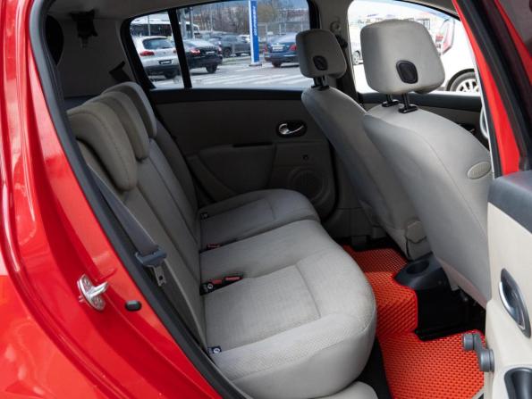 Renault Clio III с пробегом 2006 года, цена 389 030 рублей, 155238 км, хэтчбек, Автокод Объявления