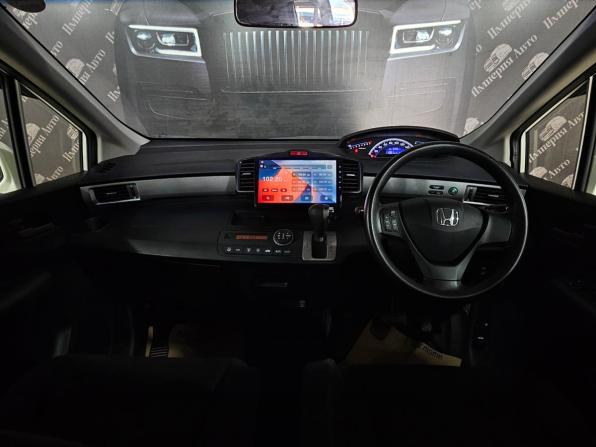 Honda Freed I Рестайлинг с пробегом 2012 года, цена 1 240 000 рублей, 153700 км, компактвэн, Автокод Объявления