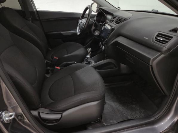 Kia Rio III Рестайлинг с пробегом 2016 года, цена 1 000 000 рублей, 104686 км, седан, Автокод Объявления