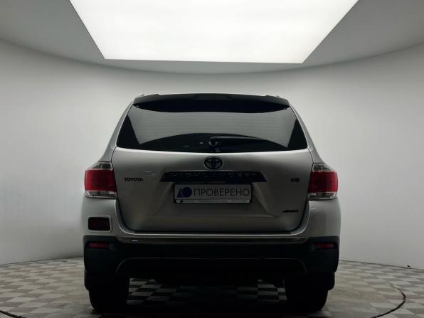 Toyota Highlander II (XU40) Рестайлинг с пробегом 2012 года, цена 2 099 000 рублей, 154469 км, внедорожник, Автокод Объявления