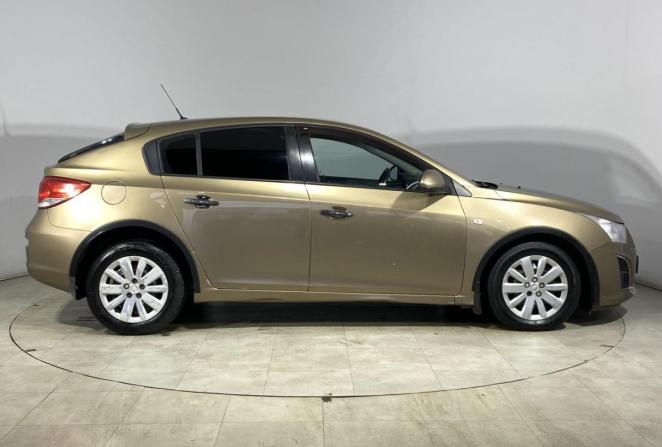 Chevrolet Cruze I Рестайлинг с пробегом 2013 года, цена 620 000 рублей, 175417 км, хэтчбек, Автокод Объявления