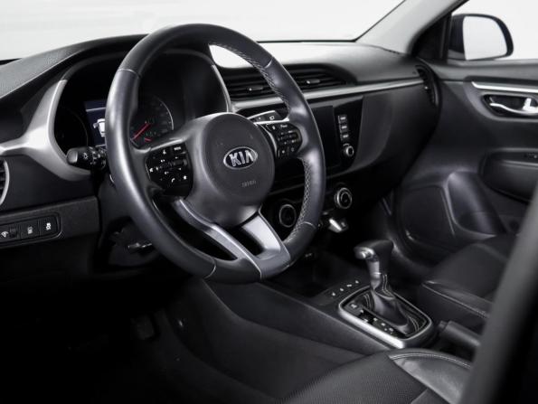 Kia Rio IV Рестайлинг с пробегом 2021 года, цена 2 165 000 рублей, 32350 км, хэтчбек, Автокод Объявления
