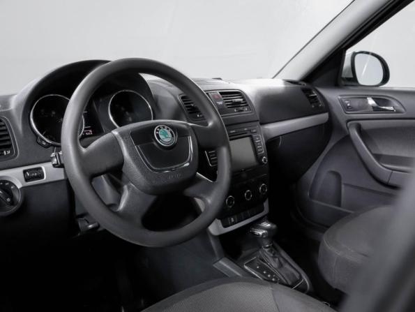 Skoda Yeti I с пробегом 2012 года, цена 550 000 рублей, 287529 км, внедорожник, Автокод Объявления