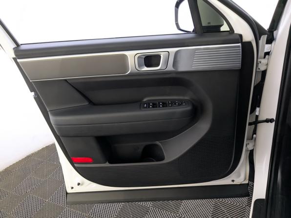 Hyundai Santa Fe IV Рестайлинг с пробегом 2023 года, цена 4 450 000 рублей, 38630 км, внедорожник, Автокод Объявления