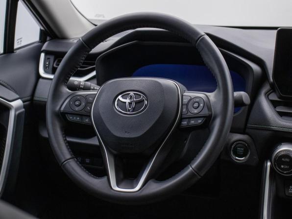 Toyota RAV4 V (XA50) с пробегом 2023 года, цена 3 845 000 рублей, 25251 км, внедорожник, Автокод Объявления
