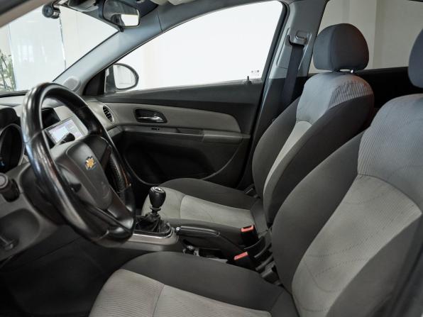 Chevrolet Cruze I с пробегом 2010 года, цена 460 000 рублей, 200602 км, седан, Автокод Объявления