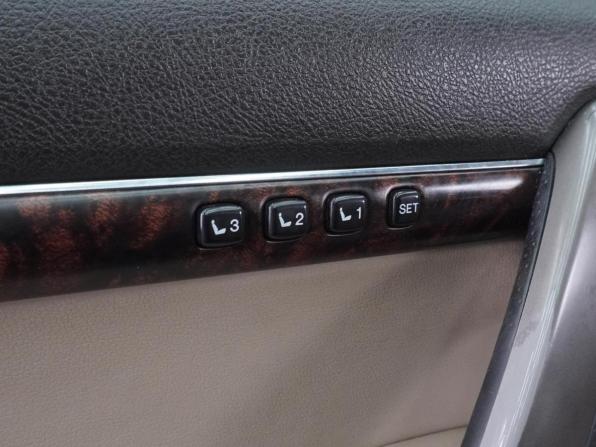 Toyota Land Cruiser 200 Series с пробегом 2011 года, цена 2 847 030 рублей, 298937 км, внедорожник, Автокод Объявления