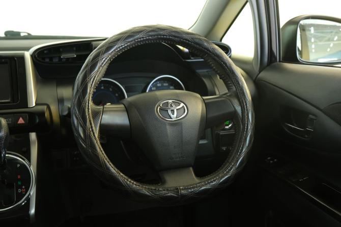 Toyota Wish II Рестайлинг с пробегом 2012 года, цена 1 299 000 рублей, 151000 км, минивэн, Автокод Объявления