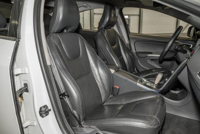Volvo S60 II с пробегом 2012 года, цена 899 000 рублей, 240090 км, седан, Автокод Объявления