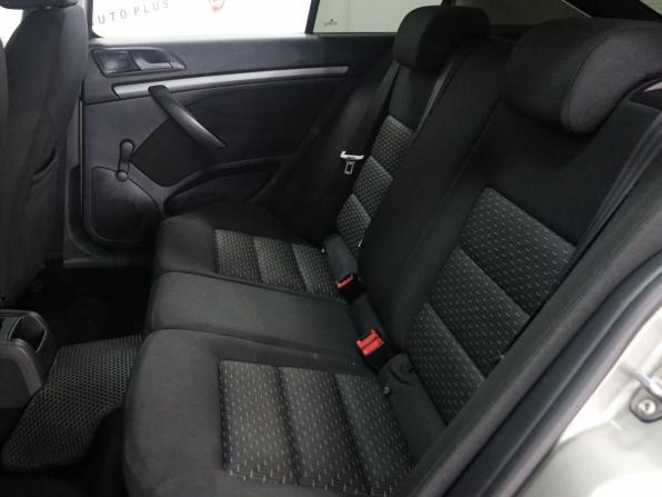 Skoda Octavia II (A5) Рестайлинг с пробегом 2010 года, цена 699 000 рублей, 305500 км, лифтбек, Автокод Объявления