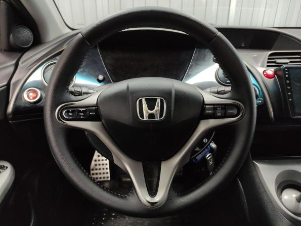 Honda Civic VIII Рестайлинг с пробегом 2008 года, цена 675 000 рублей, 233582 км, хэтчбек, Автокод Объявления