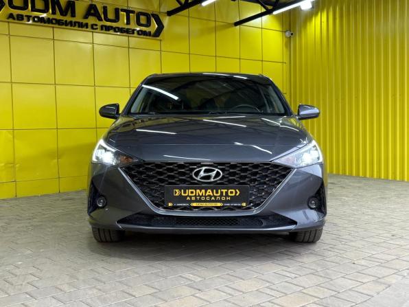 Hyundai Solaris II Рестайлинг с пробегом 2021 года, цена 1 699 000 рублей, 45000 км, седан, Автокод Объявления