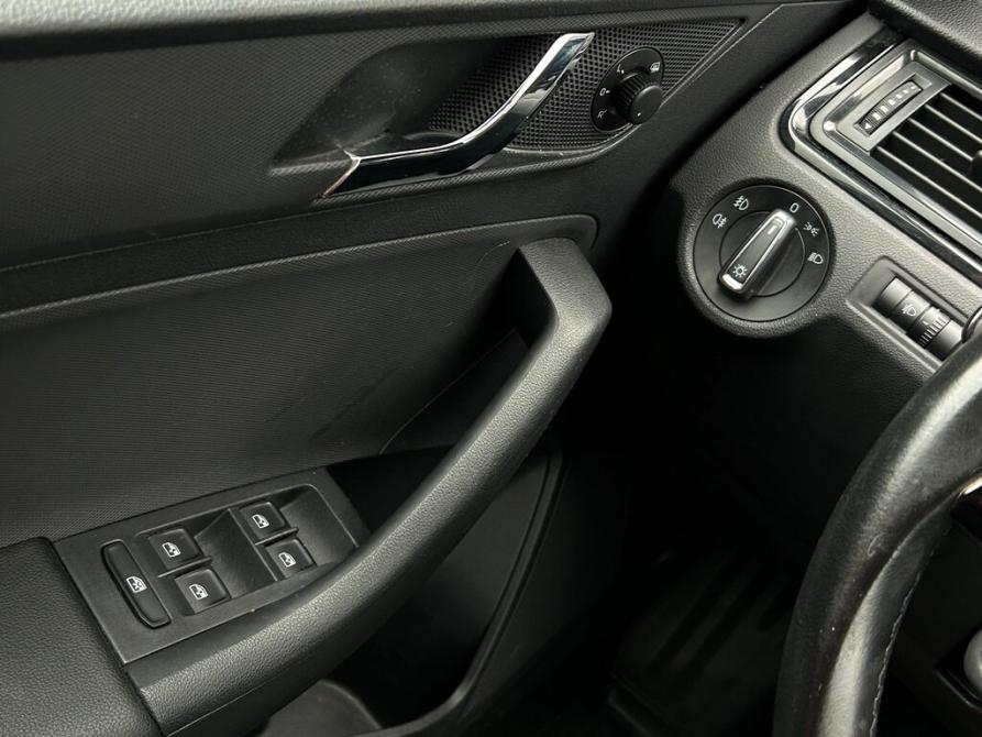 Skoda Rapid I Санкт-Петербург  - изображение 17