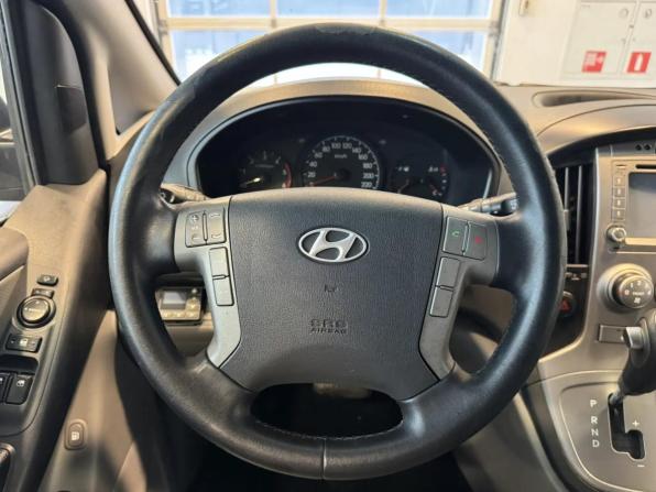 Hyundai Grand Starex I с пробегом 2013 года, цена 1 720 000 рублей, 213026 км, минивэн, Автокод Объявления