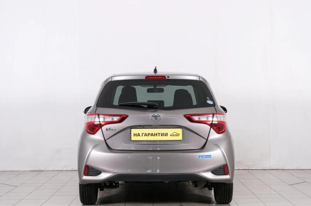 Toyota Vitz III (XP130) Рестайлинг Красноярск  - изображение 6