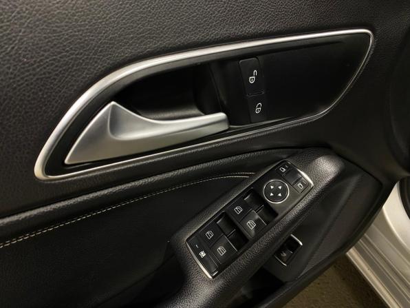Mercedes-Benz CLA I (C117 X117) с пробегом 2013 года, цена 1 600 000 рублей, 191289 км, седан, Автокод Объявления