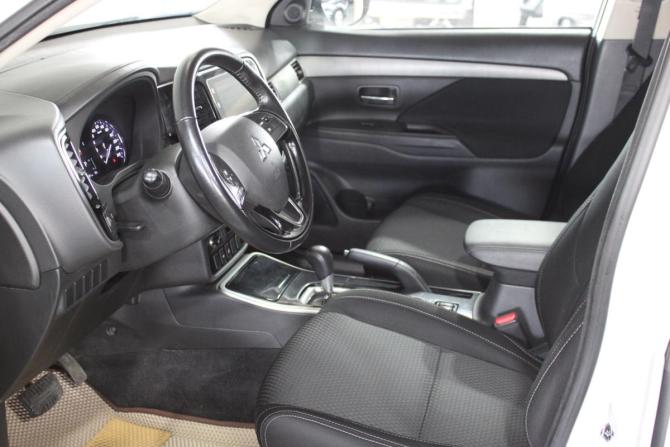Mitsubishi Outlander III Рестайлинг 2 с пробегом 2018 года, цена 1 449 000 рублей, 249000 км, внедорожник, Автокод Объявления