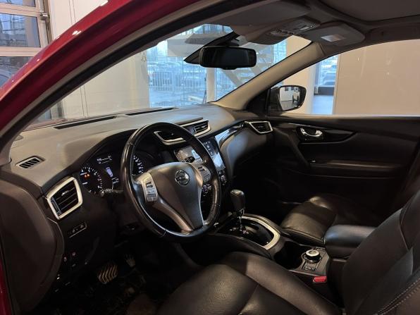 Nissan Qashqai II с пробегом 2018 года, цена 2 035 000 рублей, 106490 км, внедорожник, Автокод Объявления