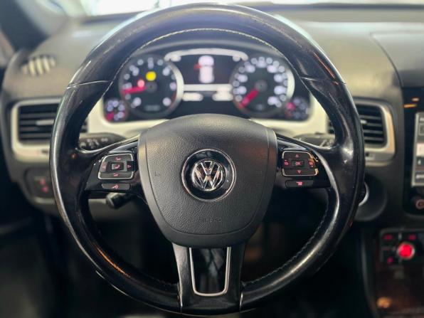 Volkswagen Touareg II с пробегом 2014 года, цена 1 900 000 рублей, 300000 км, внедорожник, Автокод Объявления