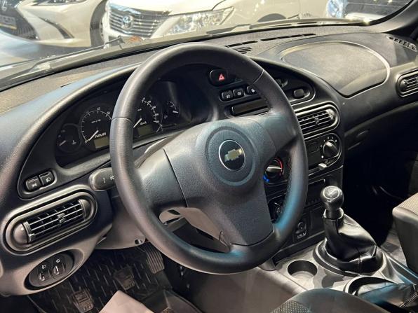 Chevrolet Niva I Рестайлинг с пробегом 2018 года, цена 650 000 рублей, 147700 км, внедорожник, Автокод Объявления