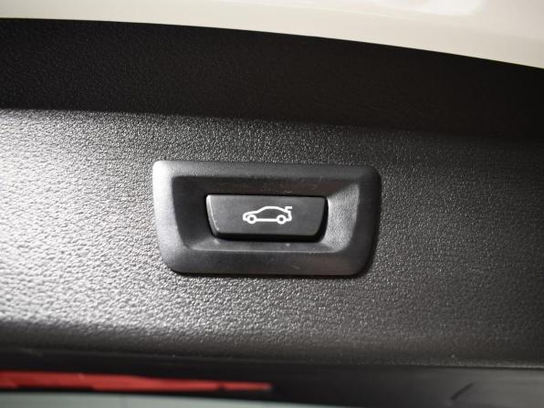 BMW X1 II (F48) Рестайлинг с пробегом 2019 года, цена 3 239 900 рублей, 58784 км, внедорожник, Автокод Объявления