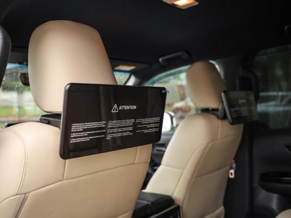 Toyota Land Cruiser 300 Series с пробегом 2021 года, цена 7 299 000 рублей, 117365 км, внедорожник, Автокод Объявления