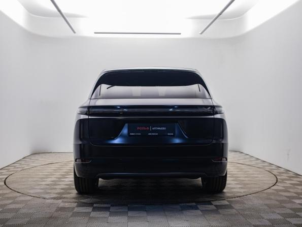 Li Auto (Lixiang) L7 I Рестайлинг с пробегом 2025 года, цена 7 090 000 рублей, 34379 км, внедорожник, Автокод Объявления