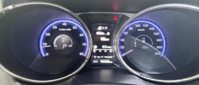 Hyundai ix35 I Рестайлинг с пробегом 2013 года, цена 1 499 000 рублей, 95100 км, внедорожник, Автокод Объявления