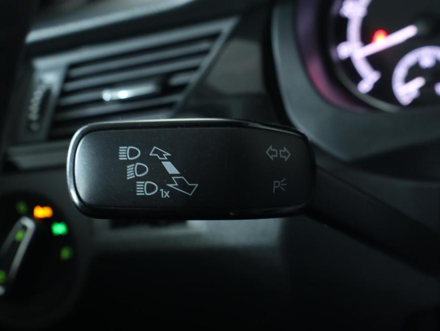 Skoda Rapid I Рестайлинг Москва  - изображение 11