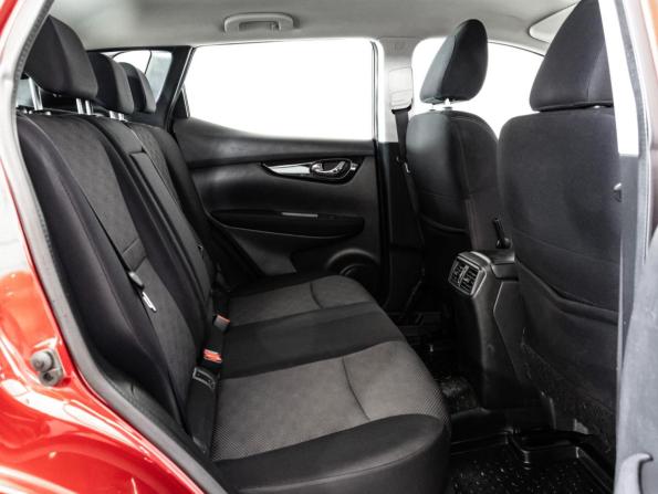 Nissan Qashqai II с пробегом 2017 года, цена 1 499 000 рублей, 181616 км, внедорожник, Автокод Объявления