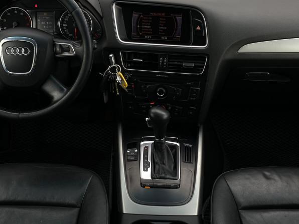 Audi Q5 I (8R) с пробегом 2010 года, цена 1 229 000 рублей, 214447 км, внедорожник, Автокод Объявления