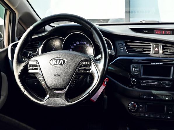 Kia Ceed II с пробегом 2014 года, цена 999 000 рублей, 242014 км, хэтчбек, Автокод Объявления
