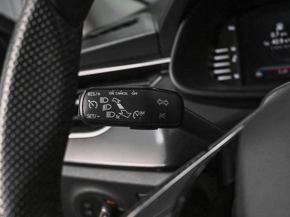 Skoda Rapid II с пробегом 2022 года, цена 2 132 000 рублей, 76575 км, лифтбек, Автокод Объявления