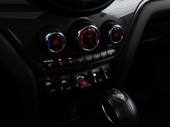 Mini Countryman II с пробегом 2018 года, цена 2 098 999 рублей, 120461 км, внедорожник, Автокод Объявления