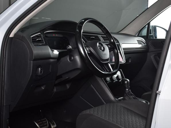 Volkswagen Tiguan II с пробегом 2018 года, цена 2 524 995 рублей, 143000 км, внедорожник, Автокод Объявления